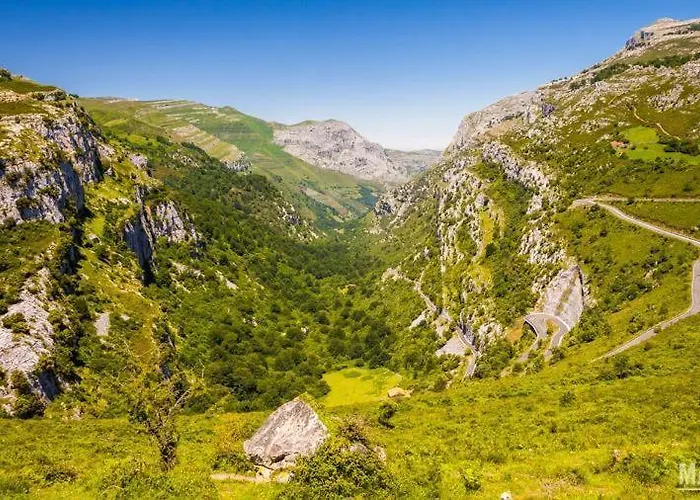 Río Asón: Tranquilo Retiro Con Piscina Y Wi-fi * Gibaja
